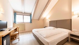 DOPPELZIMMER MANSARDE