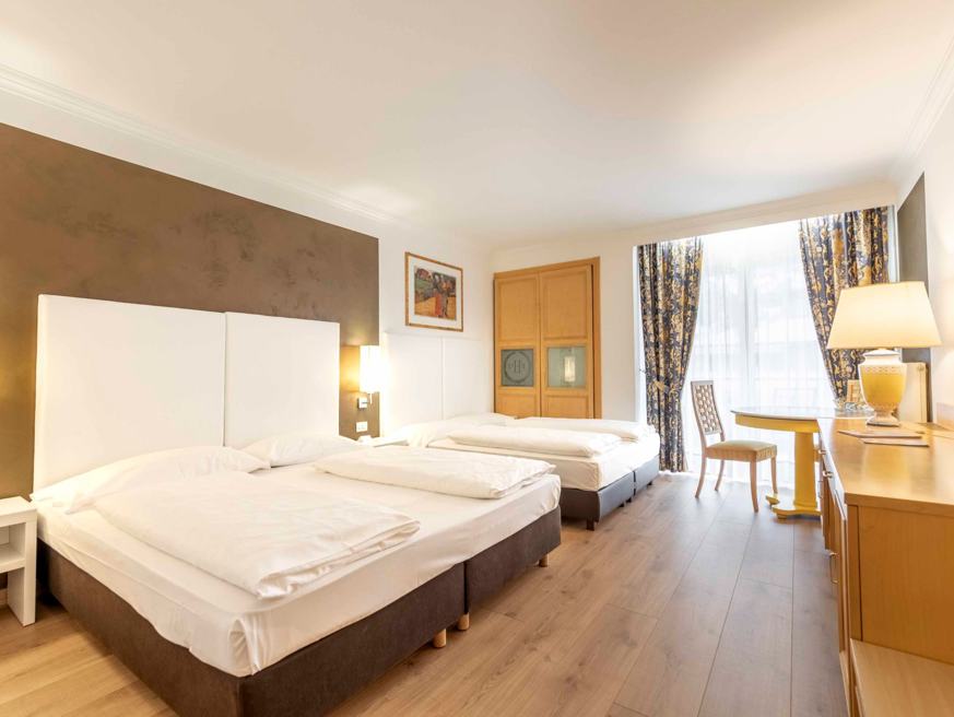 VIERBETTZIMMER